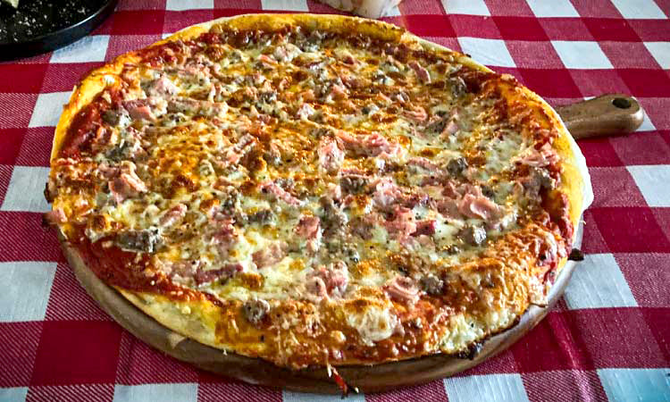 Pizza Carnívora